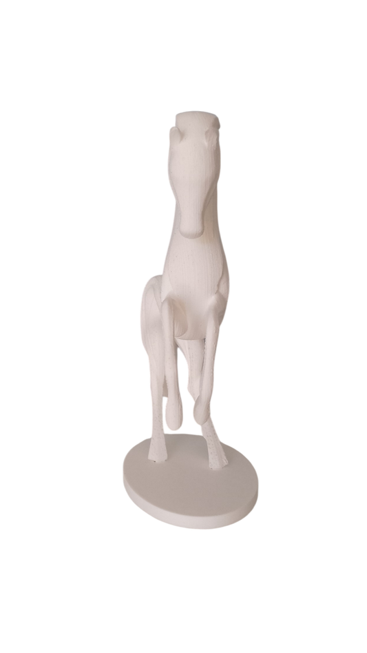 Caballo Escultural – Elegancia en Movimiento
