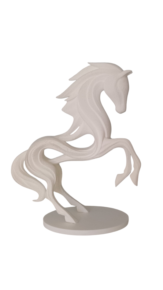 Caballo Escultural – Elegancia en Movimiento