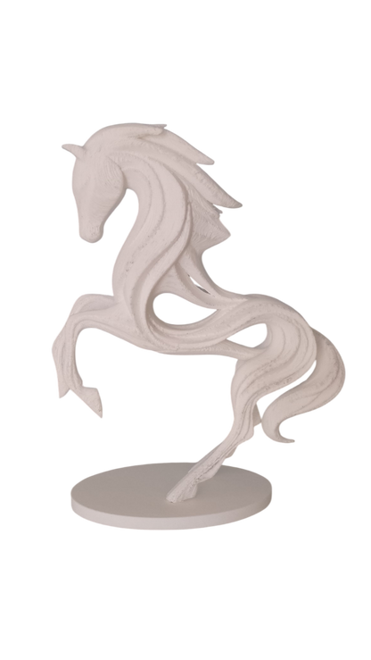 Caballo Escultural – Elegancia en Movimiento